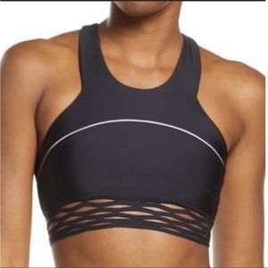 Alo Yoga Sequence Sports Bra in All Black XS